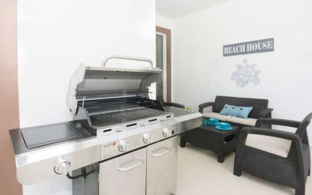 Amazing Decor Townhome SL3078