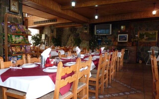 Mountain Rose Garden Hotel