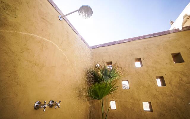 Dhora Desert Resort & Spa By Eight Continents