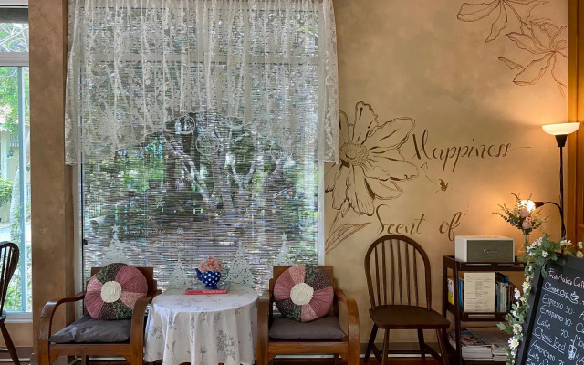 Ruenmaihom Riverside Cottage