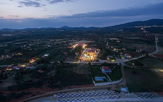 FilosXenia Ismaros Hotel