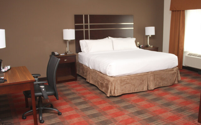 Holiday Inn Express & Suites Cumberland - La Vale by IHG