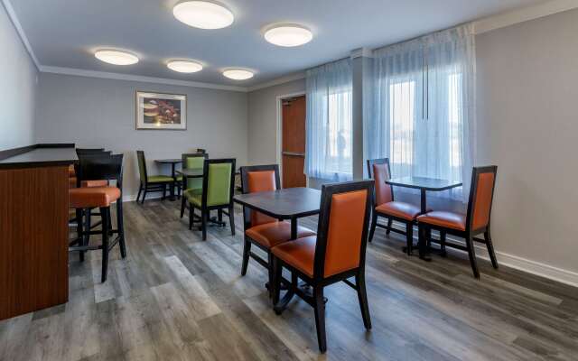 Quality Inn Fayetteville near Fort Bragg