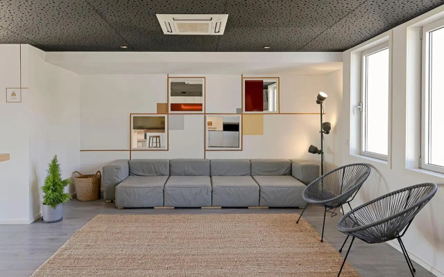 Uporto House Residence