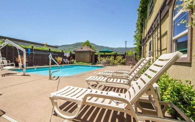Comfort Inn & Suites Ukiah Mendocino County