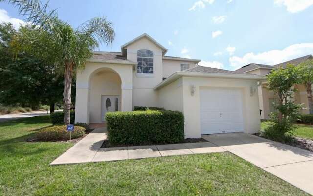 Gorgeous Home With Golf Course View