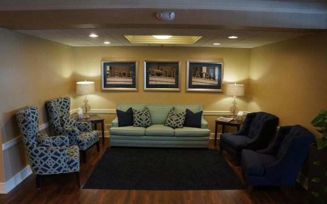 Holiday Inn Athens-University Area