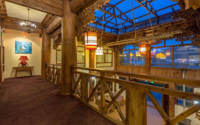 Shangri-La E-Outfitting Boutique Hotel