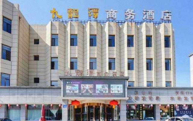 Jiulongtan Business Hotel