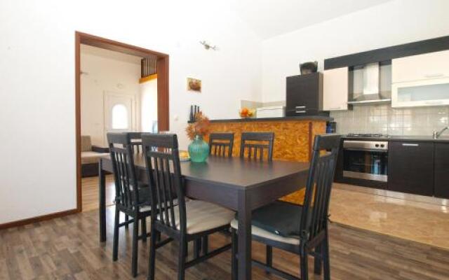 Apartemnts Guido 762