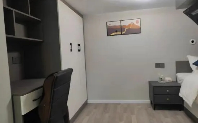 Chongqing Jirui Light Luxury Apartment (Shangwan Road Subway Station Creative Park) – Guest Rooms – Chongqing