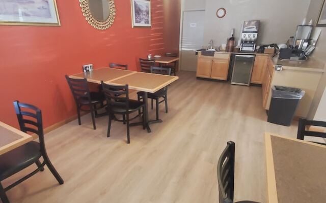 Budget Host Sheridan