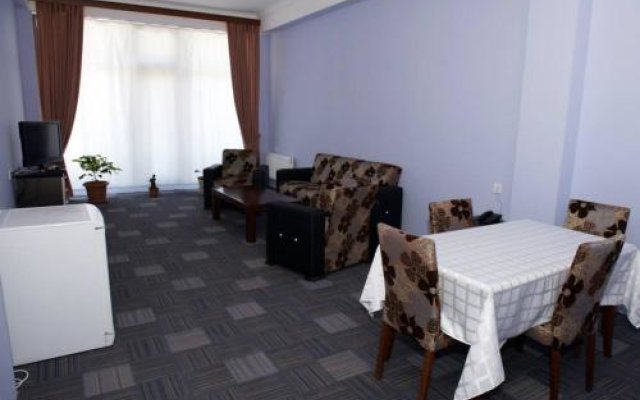 Deniz Guest House