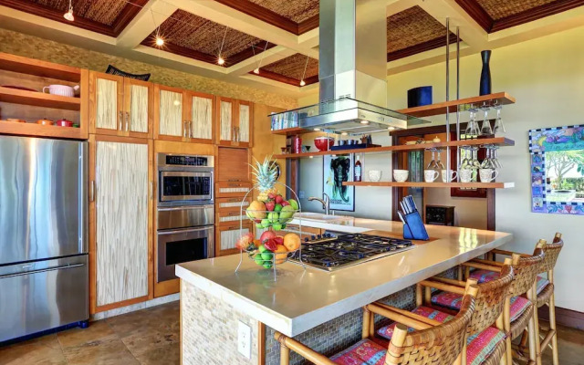 Aloha Spirit Maui 2 Bedroom Home by RedAwning