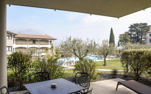 Bella Hotel & Restaurant