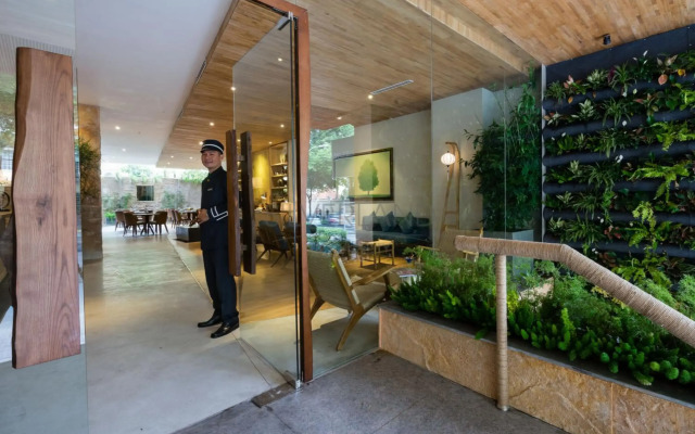 Silverland Yen Hotel