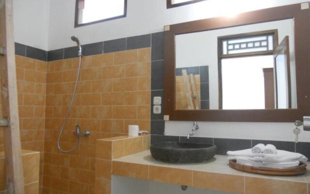 Gili Smile Bungalows