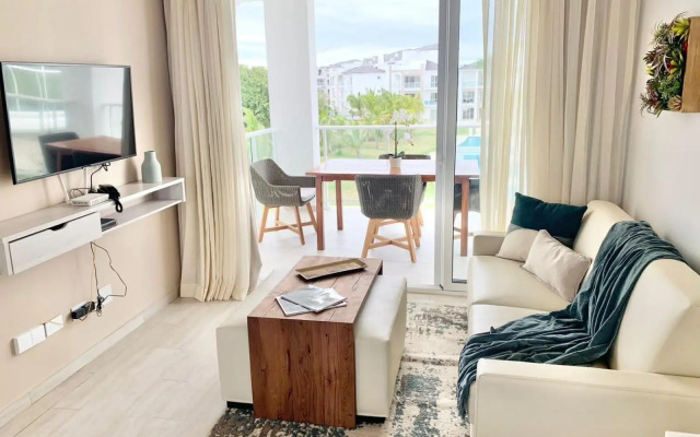 Unique Pool & Golf view retreat 1BR at Cana Pearl