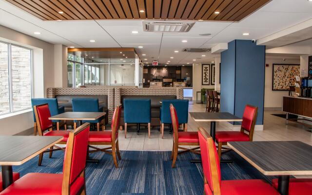 Holiday Inn Express Allentown North by IHG