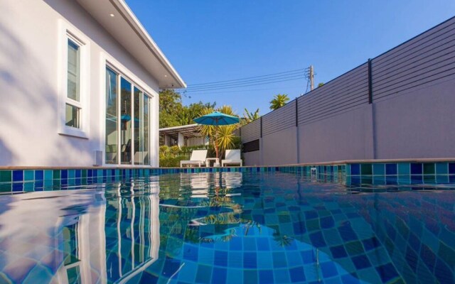 Breath-taking 5 Star Pool Villa Aonang