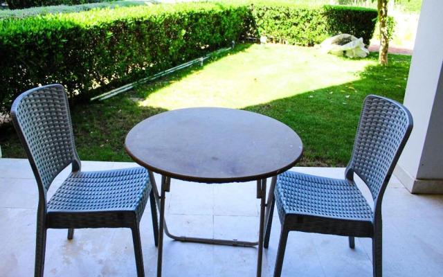 Tranquil Marina View Retreat