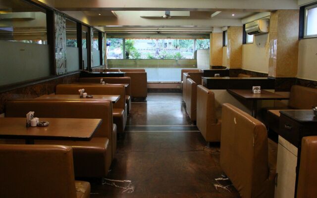 OYO 9195 Hotel Sagar Inn
