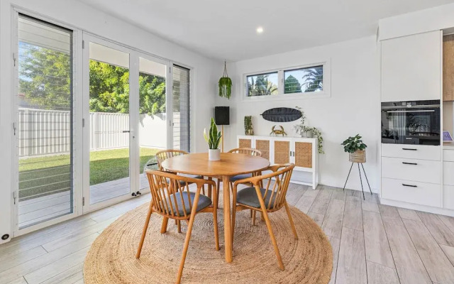 Beach Home in Burleigh Waters