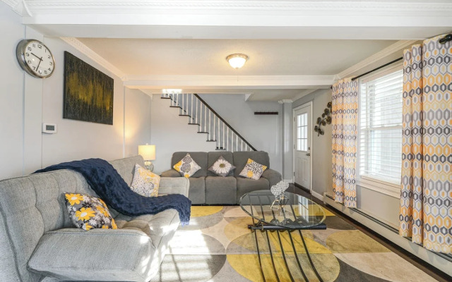 Home Near Skiing & Downtown Worcester