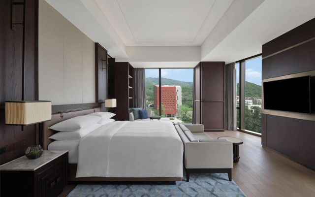 Guangzhou Marriott Hotel Baiyun – Guest Rooms – Guangzhou