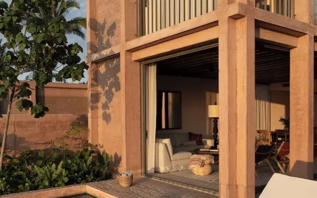 Rosa Morada Luxury and Private Beach