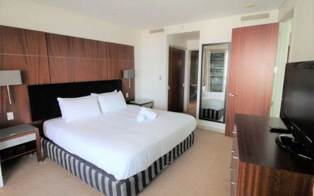 Seascape Apartment (Pullman 10D)