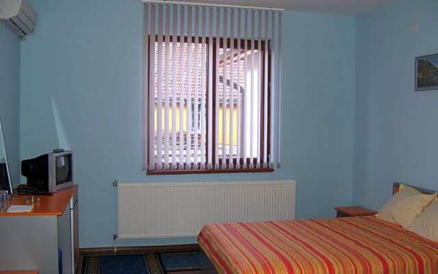 Kestenite Family Hotel