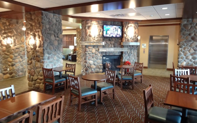 Glacier Peaks Hotel