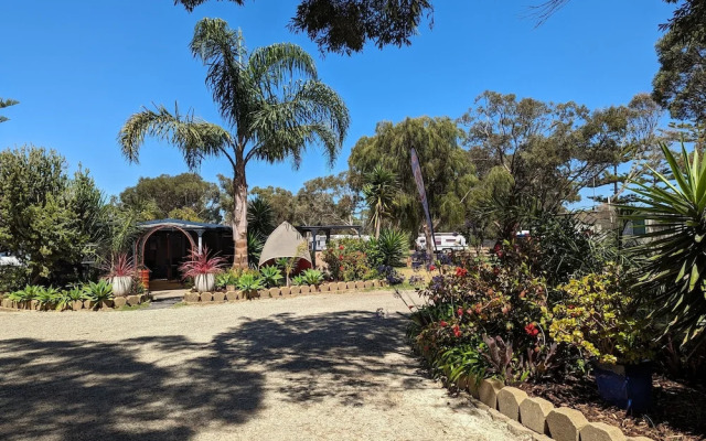 Kingscote Tourist Park and Family Units