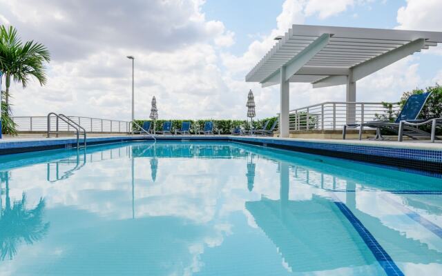 Miami World Rental - Midtown 1106