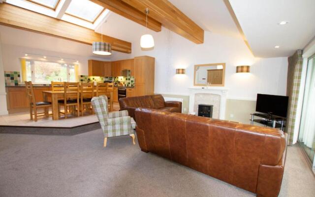 Loch Rannoch Highland Club Grouse Lodge