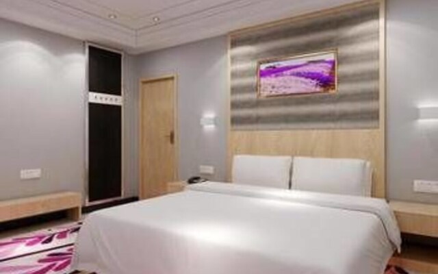 V9 Holiday Inn (Wuhan Wansongyuan Food Street)