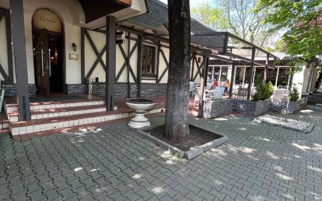 Residence 5