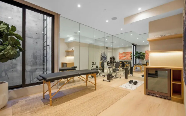 Hutton Modern