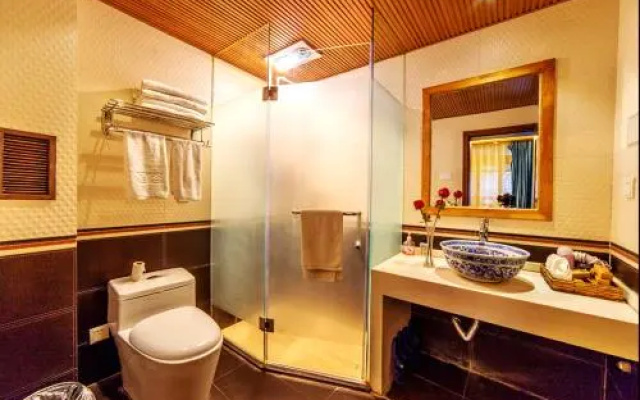 Lijiang Open Sesame House