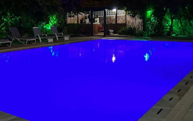 Jasmine Otel