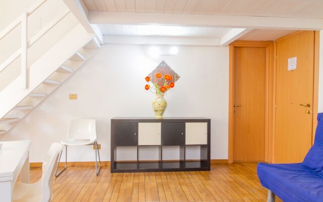 Luna Apartment