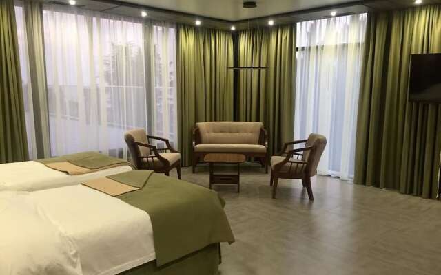 Отель Alana Royal