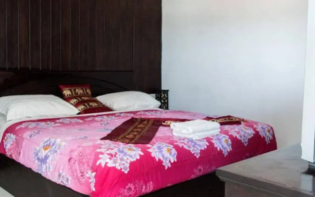 Patong Bay Guesthouse