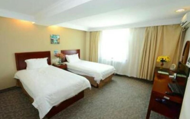 GreenTreeInn BeiJingYiZhuang WanYuanRd MetroStation Hotel