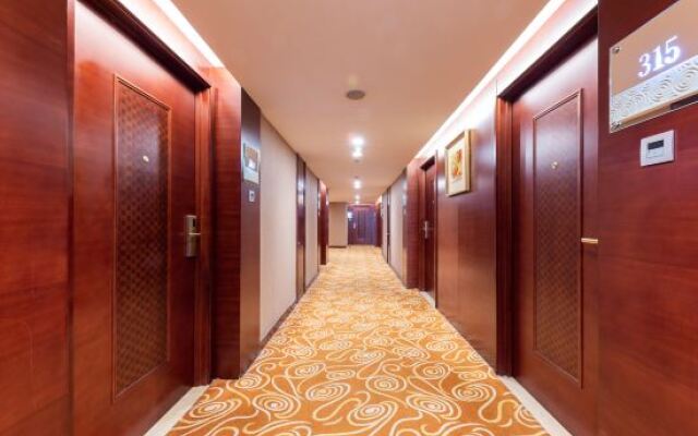 Tianjin Binhai New Area Second Street Baiyun Hotel