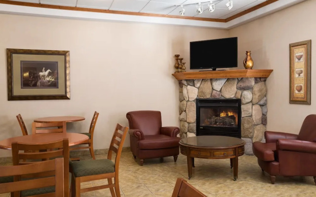 Ramada Clairmont/Grande Prairie