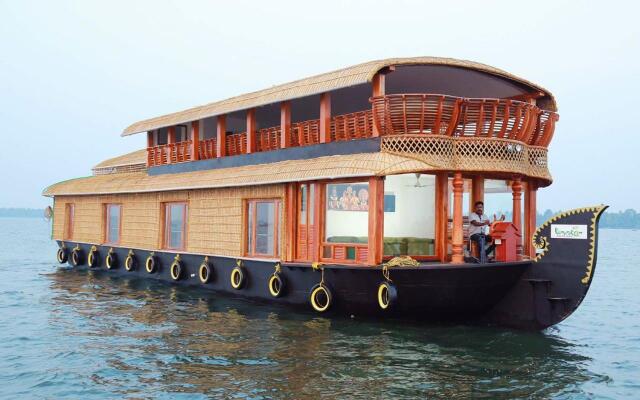 Niche Stays Luxury Houseboats