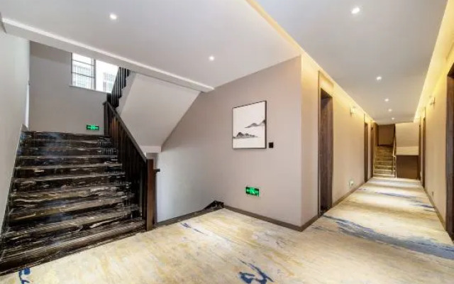 Fairyland Hotel (Chuxiong Yizu Town Prefecture Government)