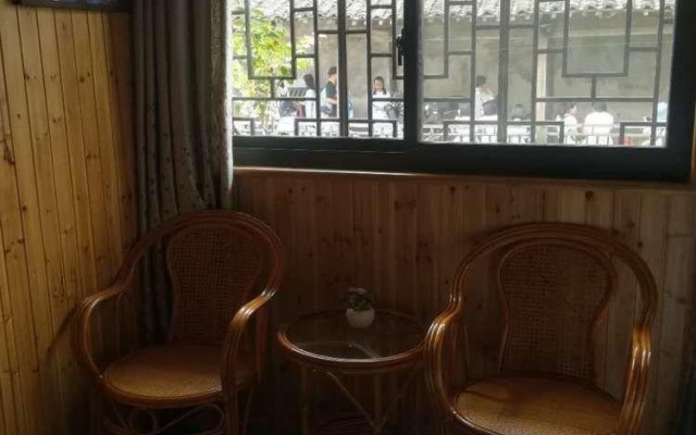 Wuzhen Dongzha Auntie Xu Inn – Balcony – Jiaxing